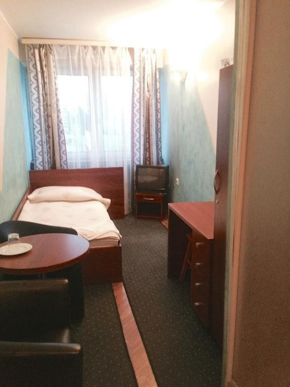 Hotel 212 Варшава Екстер'єр фото
